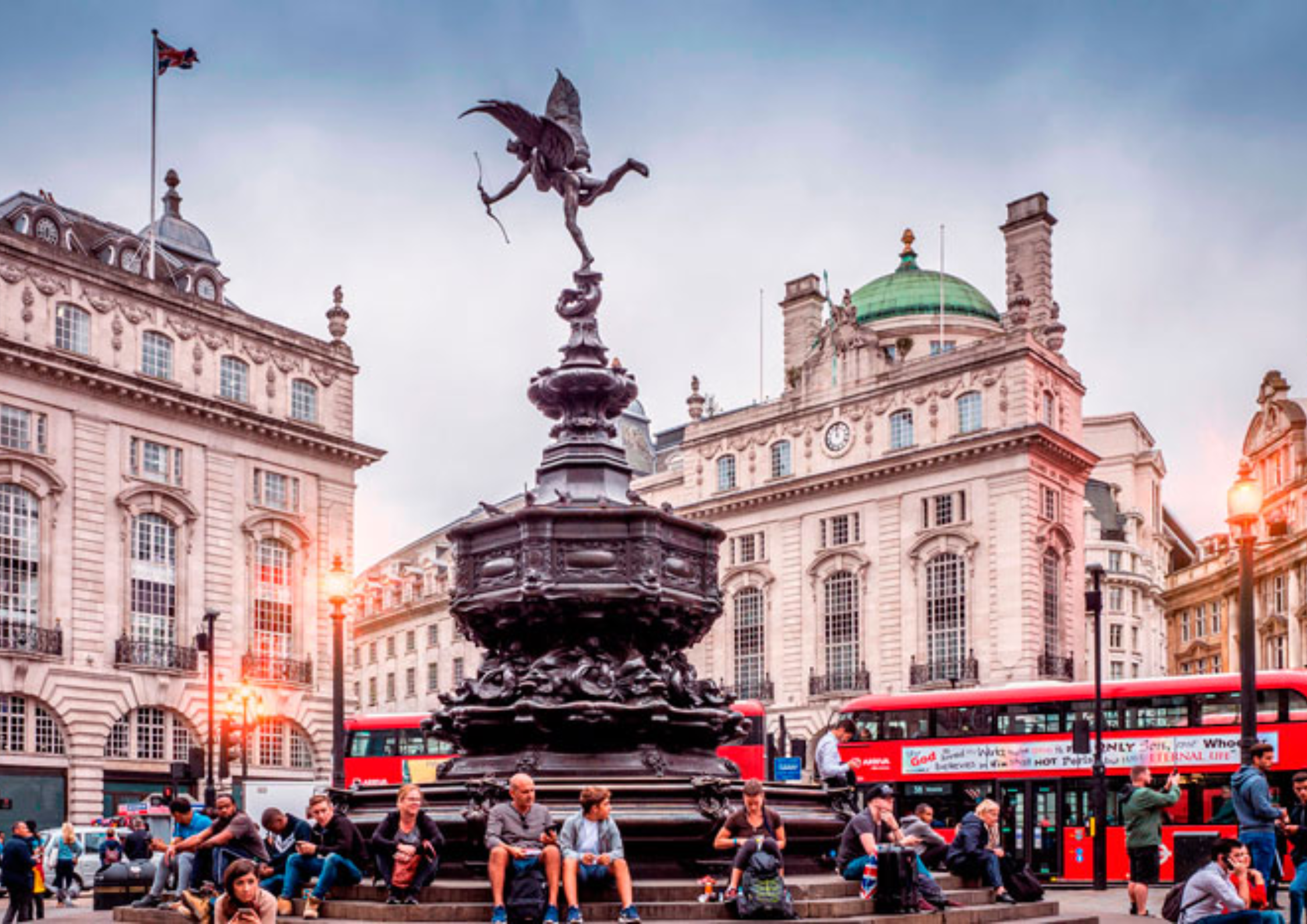 Piccadilly Circus Central Market - Shopping from RCKL